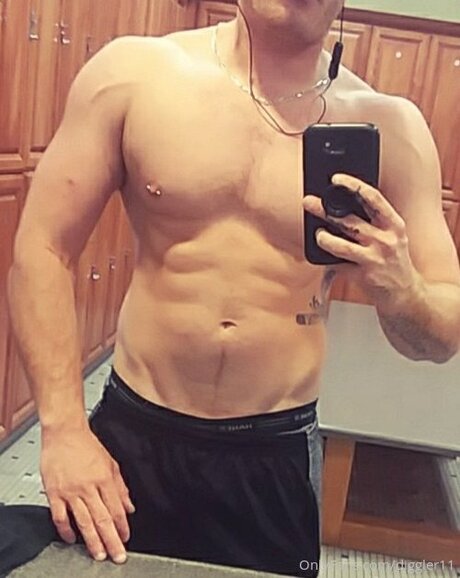 Naakte gelekte OnlyFans-foto van Diggler223