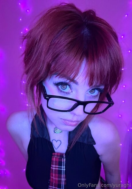Naakte gelekte OnlyFans-foto van Yuraghi