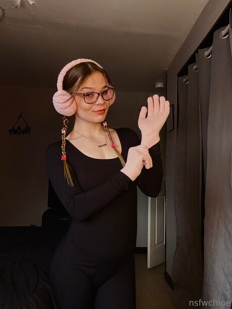 Nsfw Chloe