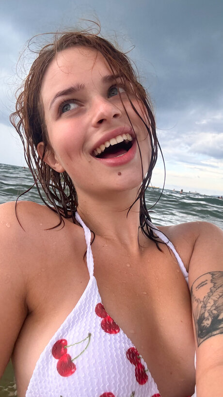 Naakte gelekte OnlyFans-foto van Pineappleri
