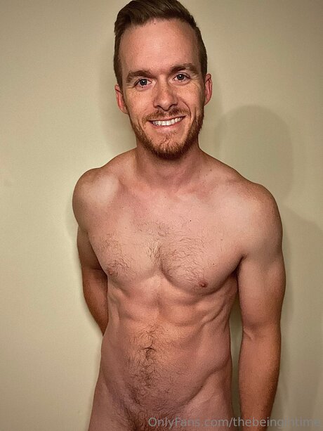 Naakte gelekte OnlyFans-foto van Thebeingintime