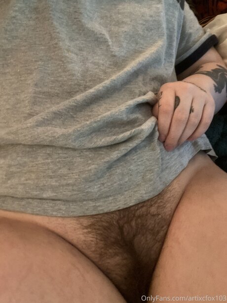 Naakte gelekte OnlyFans-foto van Artixcfox103