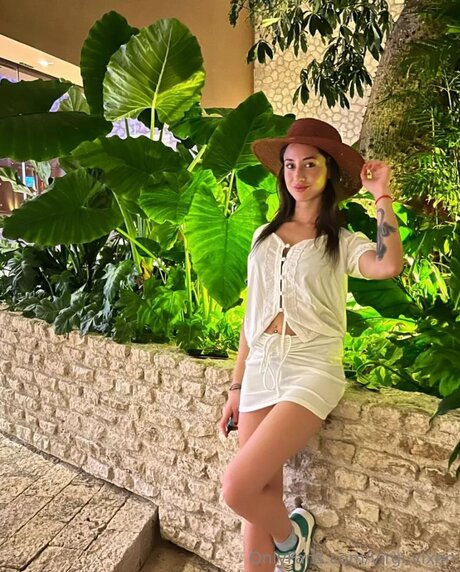 Naakte gelekte OnlyFans-foto van Virgi Vixen