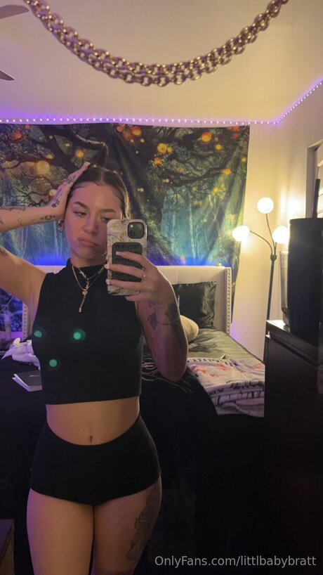 Naakte gelekte OnlyFans-foto van Aalyiahtorress