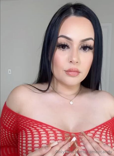 Naakte gelekte OnlyFans-foto van Glambycandy