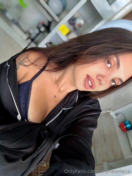 Seleneselena