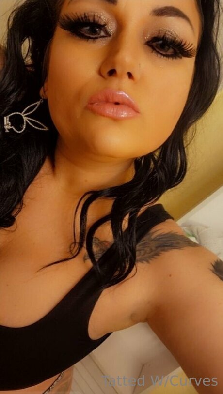 Naakte gelekte OnlyFans-foto van U225860105