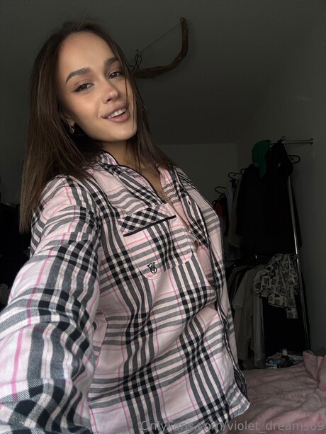 Naakte gelekte OnlyFans-foto van Violet Dreams69