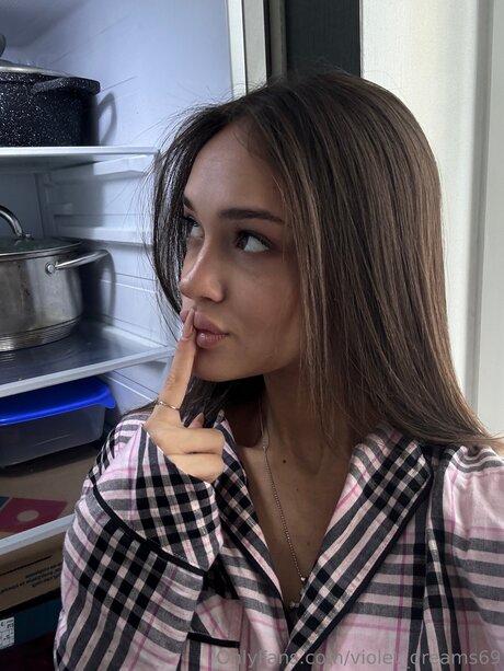 Naakte gelekte OnlyFans-foto van Violet Dreams69