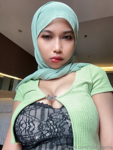 Hijab Aysha
