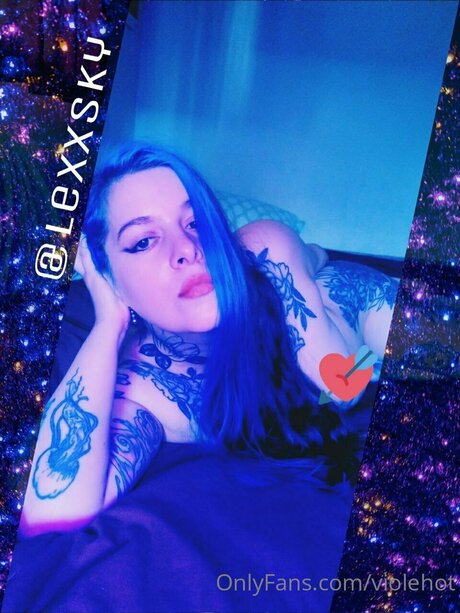 Naakte gelekte OnlyFans-foto van Violehot