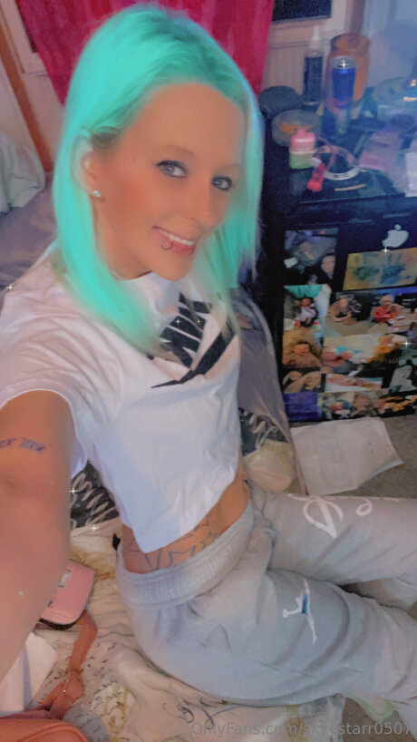 Naakte gelekte OnlyFans-foto van Skyestarr0507