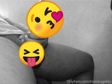 Naakte gelekte OnlyFans-foto van Bloodsagebbc