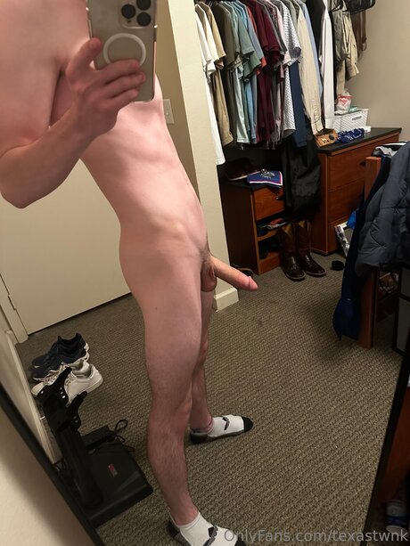 Naakte gelekte OnlyFans-foto van Texastwnk