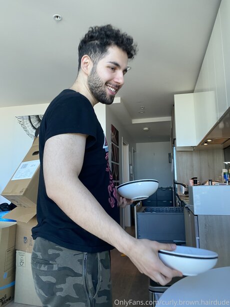 Curly Brown Hairdude