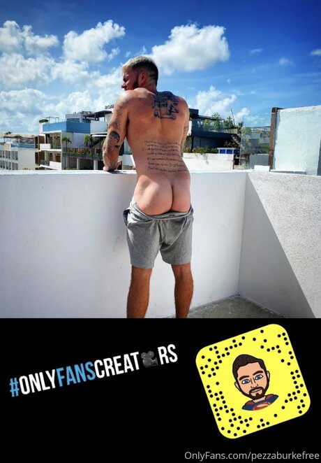 Naakte gelekte OnlyFans-foto van Pezzaburke66