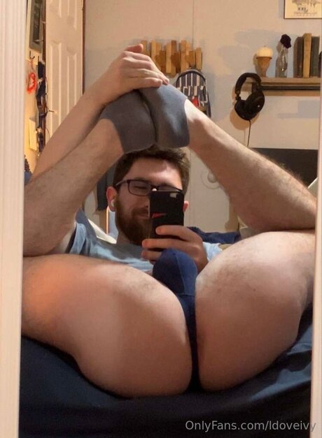Naakte gelekte OnlyFans-foto van Ldoveivy