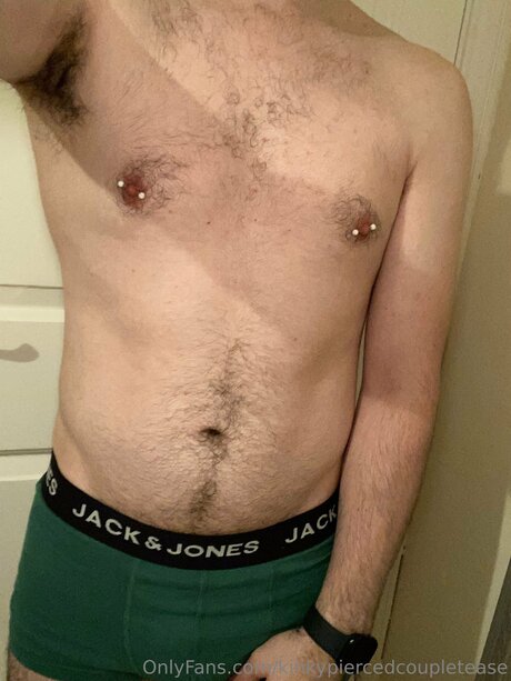 Kinkypiercedcoupletease