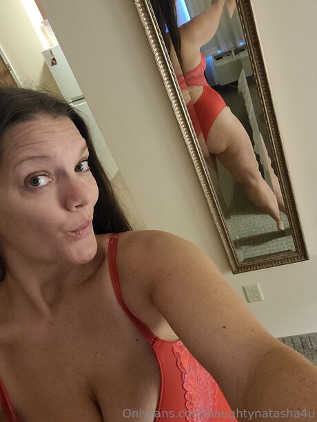 Naughtynatasha4u
