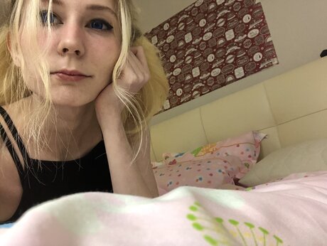 Naakte gelekte OnlyFans-foto van Evswezfree
