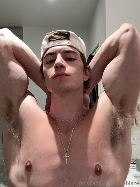 Naakte gelekte OnlyFans-foto van Jakeblaze