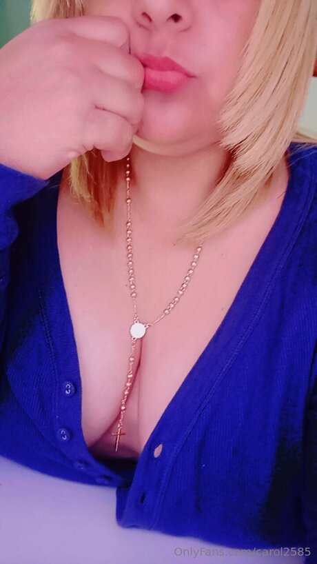 Naakte gelekte OnlyFans-foto van Carol2585