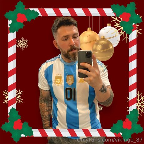 Naakte gelekte OnlyFans-foto van Vikingo 87
