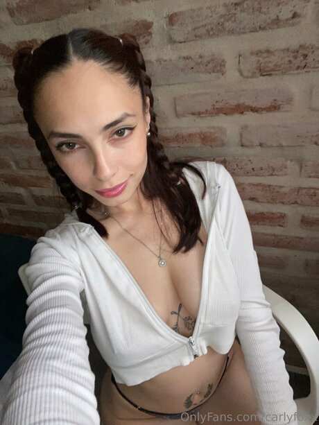 Naakte gelekte OnlyFans-foto van Itscarlaaa
