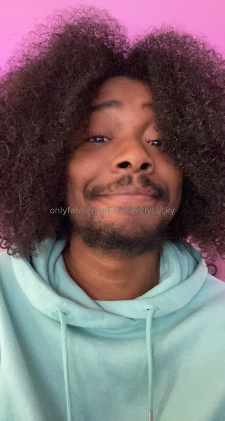 Naakte gelekte OnlyFans-foto van Excellentlylucky
