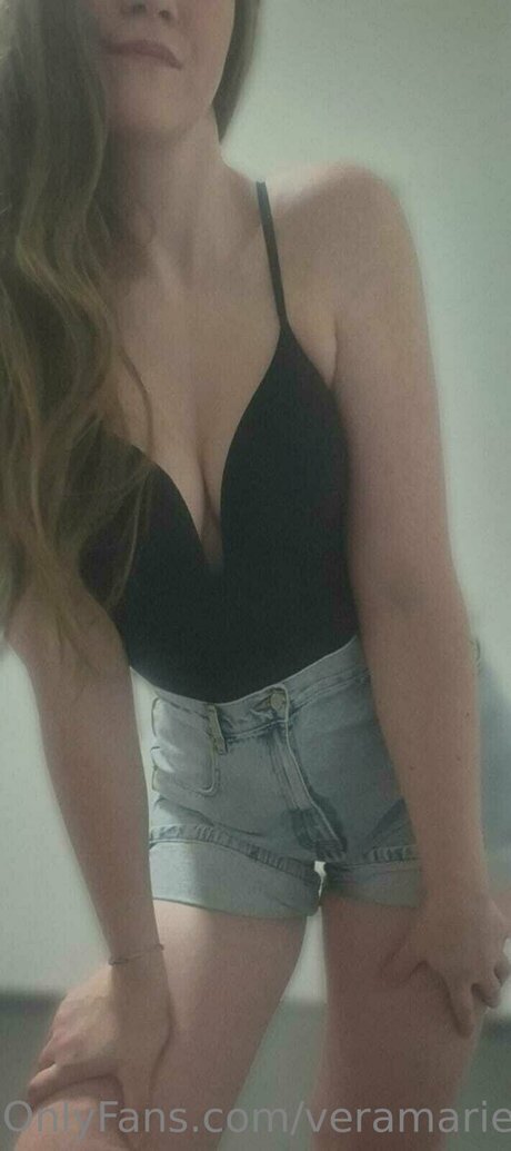 Naakte gelekte OnlyFans-foto van Veramarie22