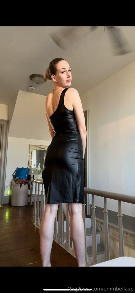 Naakte gelekte OnlyFans-foto van Emmbellaxo
