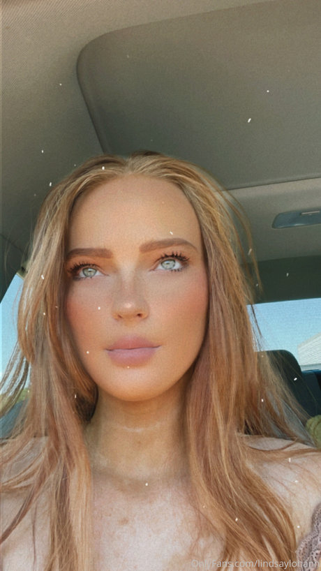 Naakte gelekte OnlyFans-foto van Lindsay Lohann