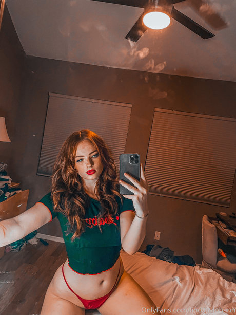 Naakte gelekte OnlyFans-foto van Lindsay Lohann