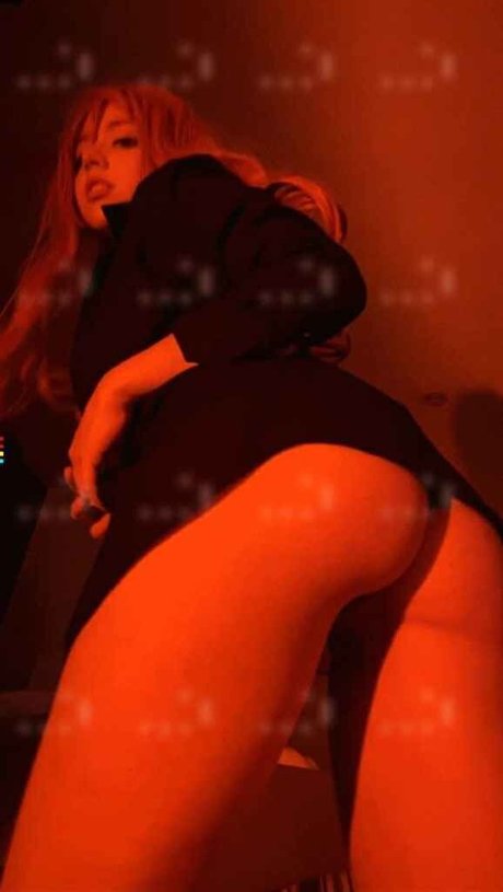 Naakte gelekte OnlyFans-foto van Brigitte Grey