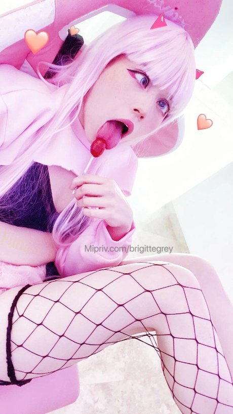 Naakte gelekte OnlyFans-foto van Brigitte Grey