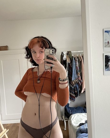 Naakte gelekte OnlyFans-foto van Oatmilk6374