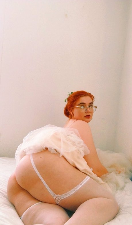 Naakte gelekte OnlyFans-foto van Allisonivyx