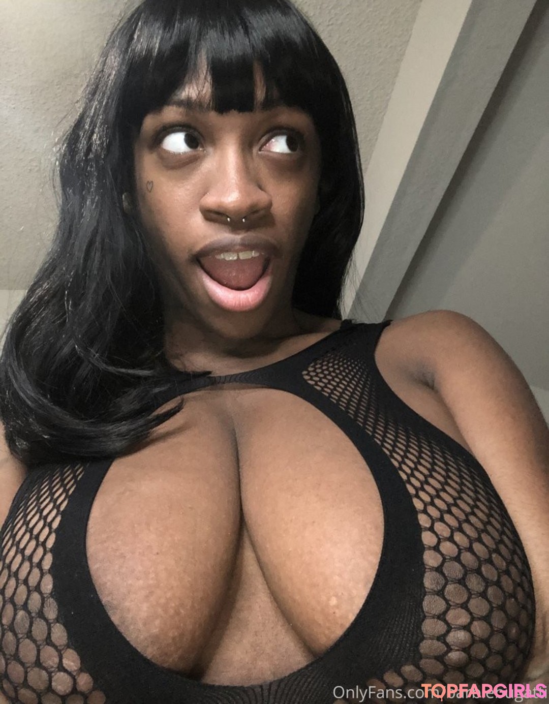 Naakte gelekte OnlyFans-foto van Barbie Bugatti #1289