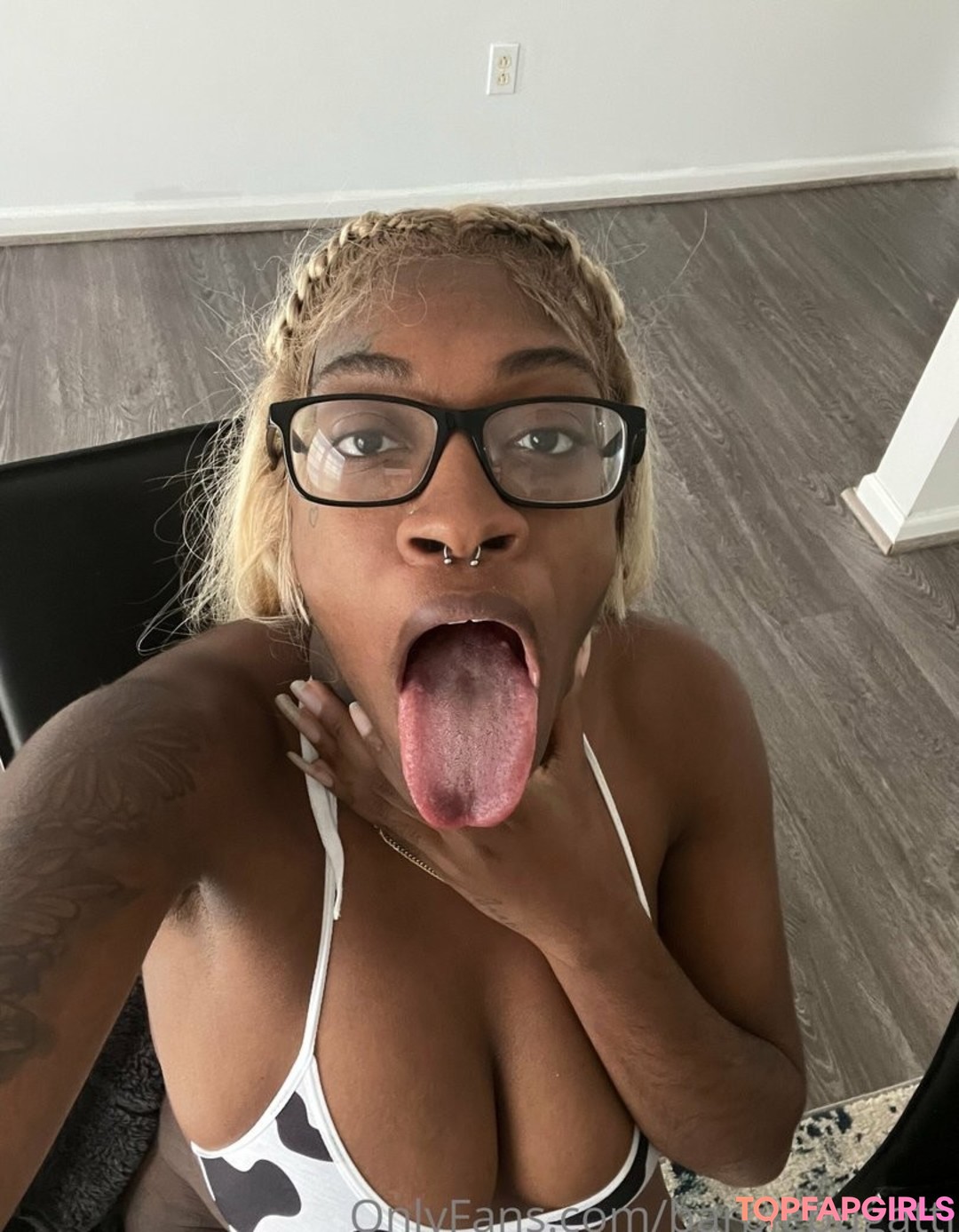 Naakte gelekte OnlyFans-foto van Barbie Bugatti #1405