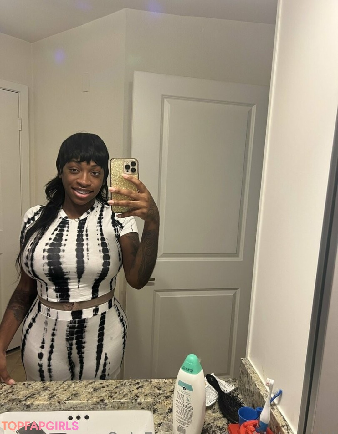 Naakte gelekte OnlyFans-foto van Barbie Bugatti #1636