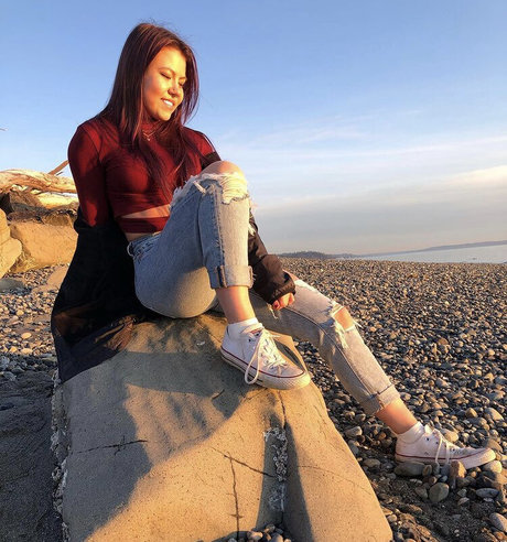 Naakte gelekte OnlyFans-foto van Masha Cool