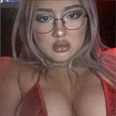 Naakte gelekte OnlyFans-foto van Keiracat