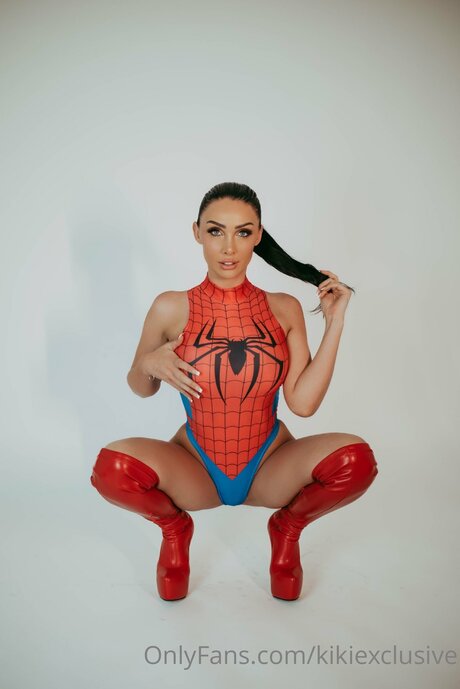 Naakte gelekte OnlyFans-foto van Kikidanielsfree
