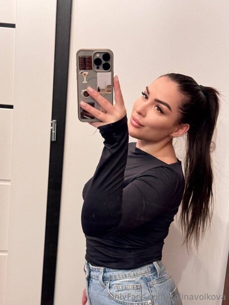 Naakte gelekte OnlyFans-foto van Valentinaaaaaaaaa