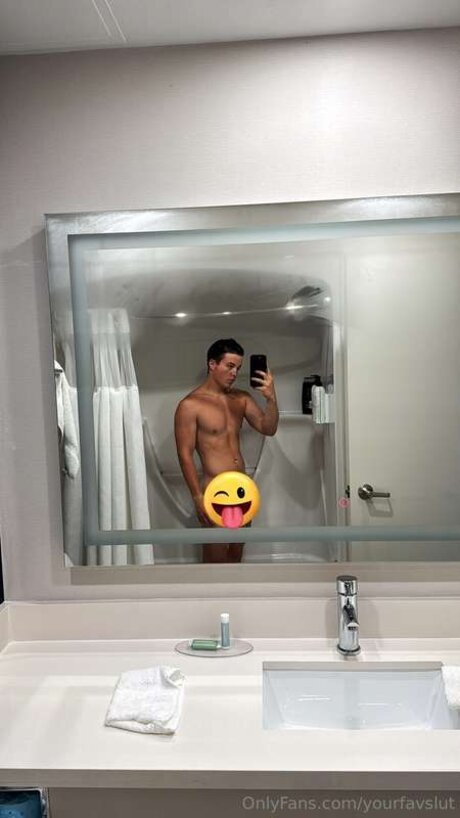 Naakte gelekte OnlyFans-foto van Michaeldoherty