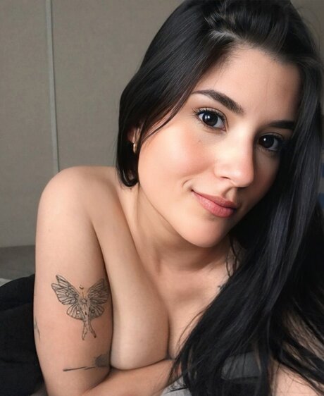 Naakte gelekte OnlyFans-foto van Angelcate