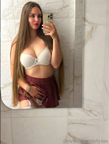 Naakte gelekte OnlyFans-foto van Alice Walls