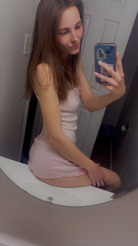 Naakte gelekte OnlyFans-foto van Livydaniels