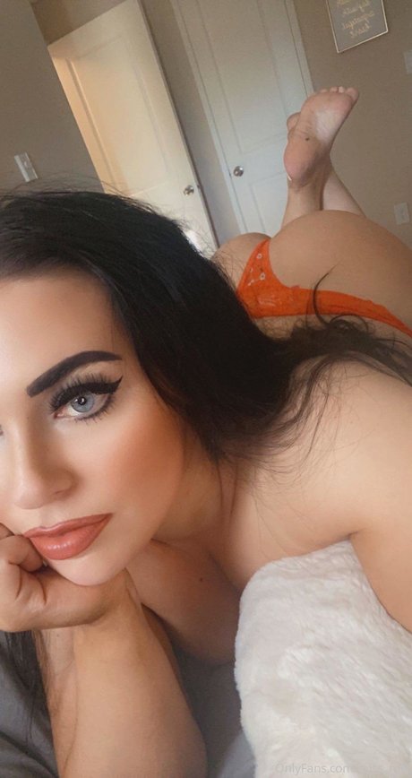 Naakte gelekte OnlyFans-foto van Missmilf