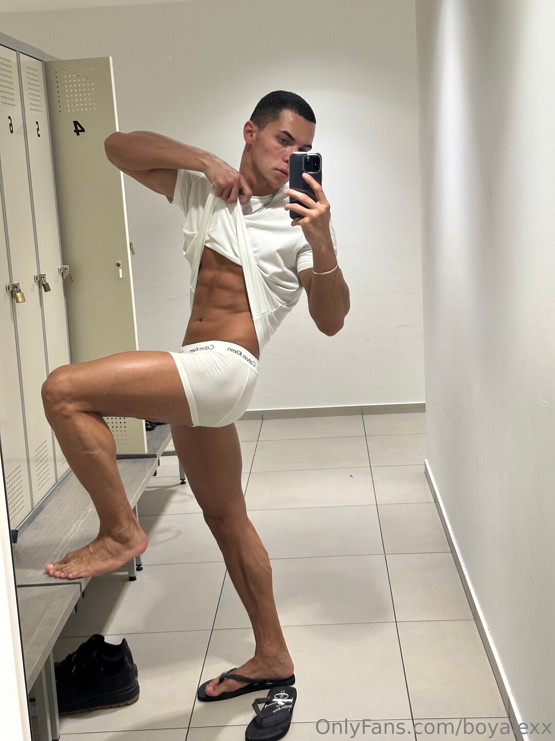 Naakte gelekte OnlyFans-foto van Boyalexx #1029